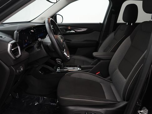 Used 2024 Chevrolet TrailBlazer LT w/ Convenience Package image 16