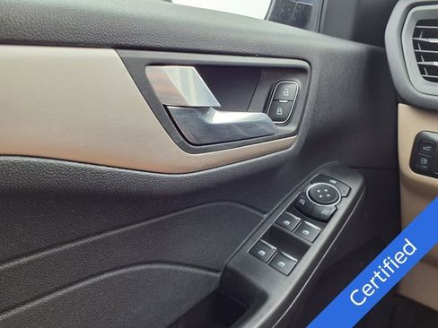 Certified 2022 Ford Escape SEL AWD/4WD image 19