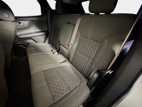 Used 2021 Chevrolet Blazer LT FWD image 22