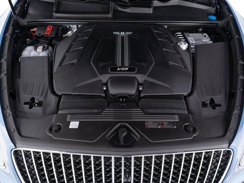 Certified 2025 Bentley Bentayga image 49