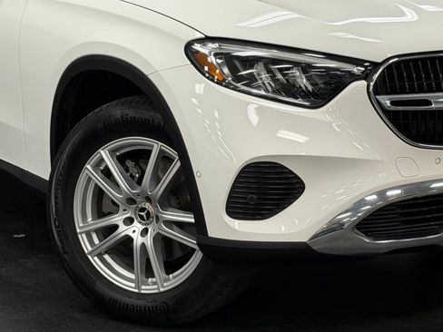 Used 2025 Mercedes-Benz GLC 300 image 4