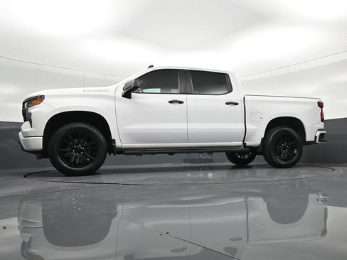 Used 2023 Chevrolet Silverado 1500 Custom RWD image 30