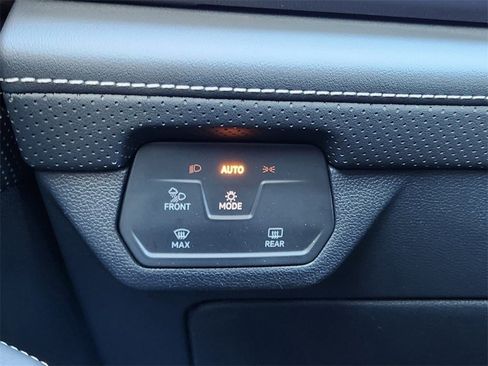 New 2025 Volkswagen Atlas SEL Premium R-Line image 19