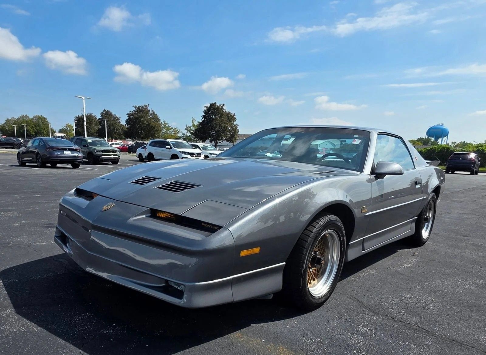 Used 1987 Pontiac Firebird Trans Am RWD image 2