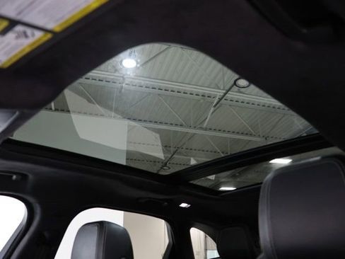 Used 2020 Jaguar F-PACE R-Sport AWD/4WD image 34