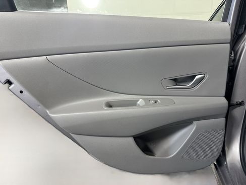 Used 2024 Hyundai Elantra SEL FWD image 26