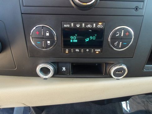 Used 2011 Chevrolet Silverado 1500 LT w/ Regional Value Package image 23