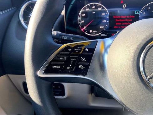 Used 2025 Mercedes-Benz GLA 250 4MATIC image 19