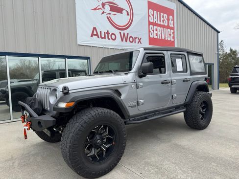 Used 2019 Jeep Wrangler Unlimited Sport image 20