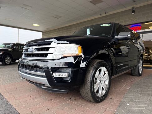 Used 2016 Ford Expedition Platinum AWD/4WD image 18