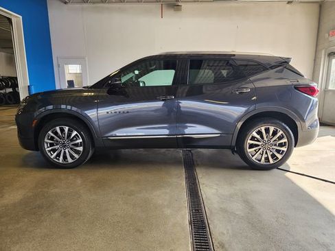 Certified 2022 Chevrolet Blazer Premier FWD image 1