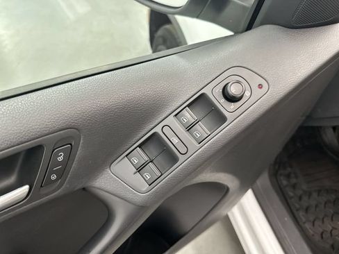 Used 2017 Volkswagen Tiguan S AWD/4WD image 18