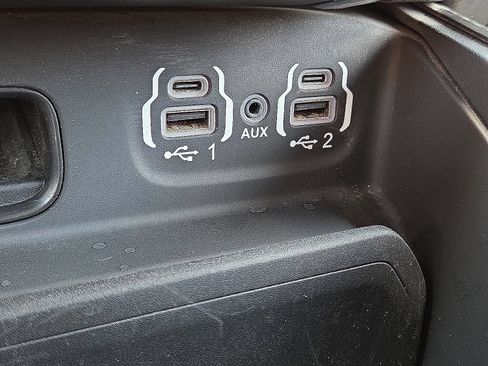 Used 2020 RAM 3500 Limited AWD/4WD image 29