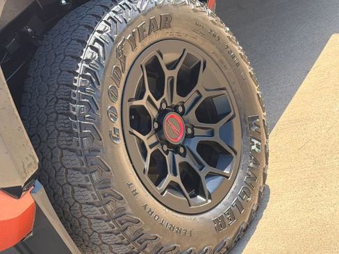 Used 2024 Toyota Tacoma TRD Pro AWD/4WD image 9