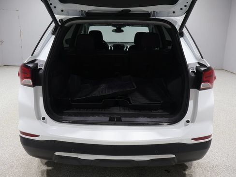Used 2023 Chevrolet Equinox LT AWD/4WD image 21