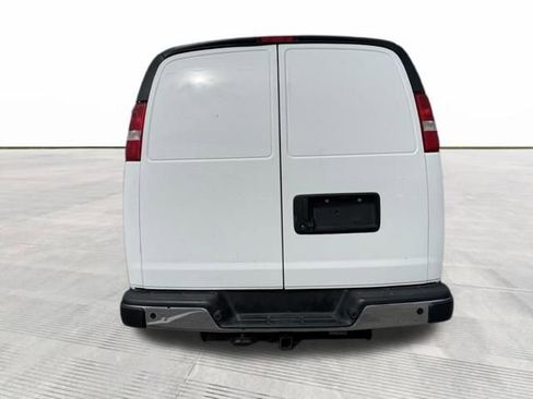 Used 2019 Chevrolet Express 2500 w/ Enhanced Convenience Package image 14