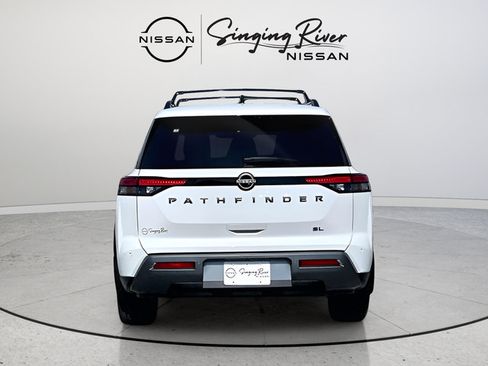 New 2026 Nissan Pathfinder SL FWD image 4