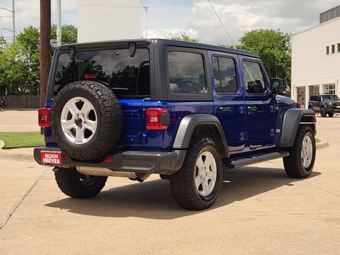 Used 2020 Jeep Wrangler Unlimited Sport S AWD/4WD image 3