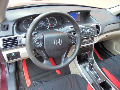 Used 2015 Honda Accord LX image 12
