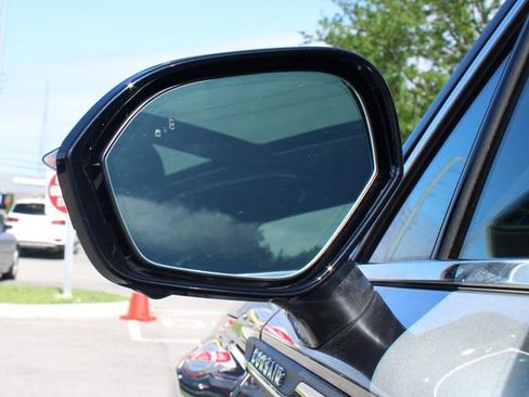 Used 2024 Lincoln Corsair AWD w/ Equipment Group 101A image 8
