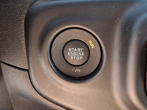 Used 2021 Jeep Wrangler Unlimited Rubicon AWD/4WD image 30
