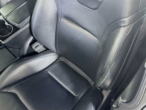 Used 2016 Tesla Model S 70 image 19