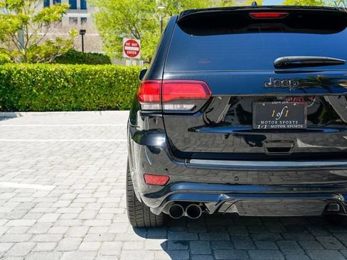 Used 2018 Jeep Grand Cherokee Trackhawk AWD/4WD image 24