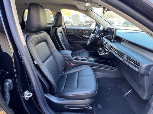 New 2026 Lincoln Corsair Premiere image 23