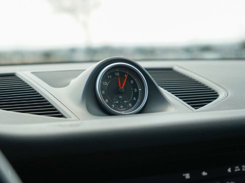 Used 2020 Porsche Macan image 17