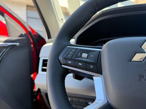 New 2026 Mitsubishi Outlander SEL FWD image 23