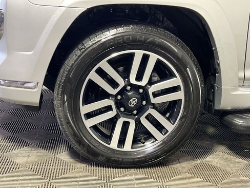 Used 2023 Toyota 4Runner Limited AWD/4WD image 13