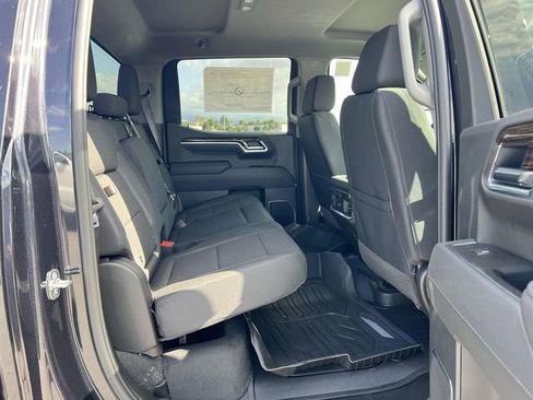 New 2026 GMC Sierra 1500 Elevation image 32