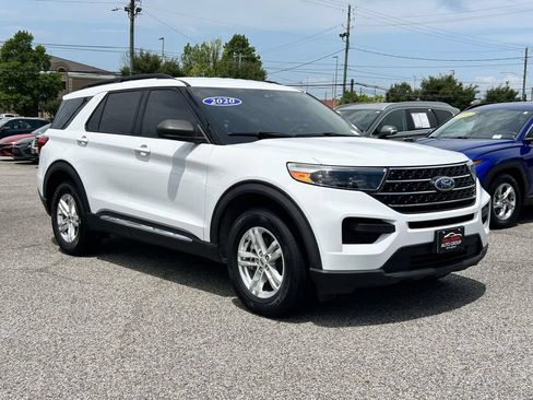 Used 2020 Ford Explorer XLT AWD/4WD image 1