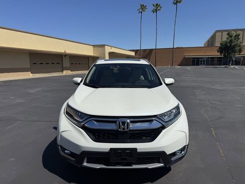 Used 2017 Honda CR-V Touring image 2
