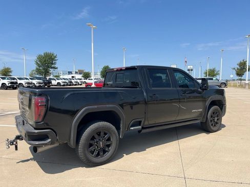 Used 2024 GMC Sierra 2500 AT4 w/ AT4 Premium Plus Package AWD/4WD image 4
