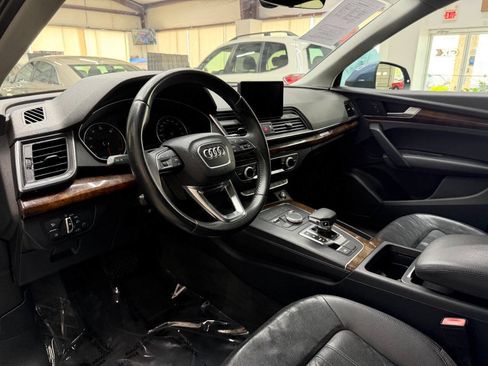 Used 2018 Audi Q5 2.0T Premium w/ Convenience Package AWD/4WD image 20
