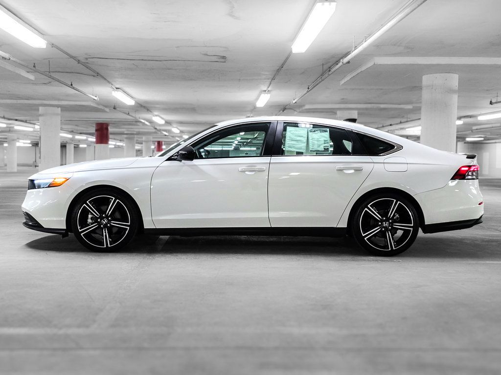 Used 2025 Honda Accord Sport image 13