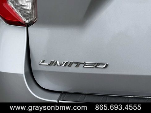 Used 2022 Ford Explorer Limited image 34
