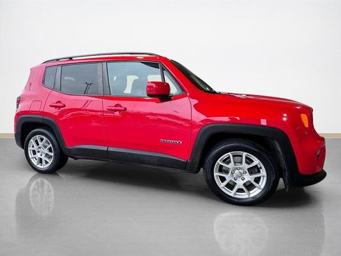 Used 2019 Jeep Renegade Latitude image 2