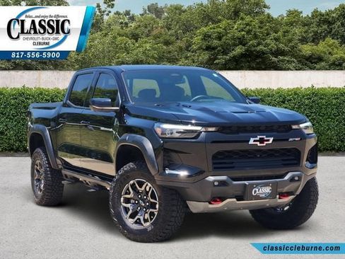 Used 2025 Chevrolet Colorado ZR2 w/ Technology Package AWD/4WD image 1