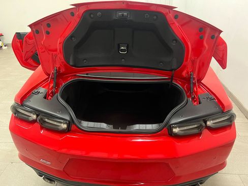 Used 2021 Chevrolet Camaro SS RWD image 25