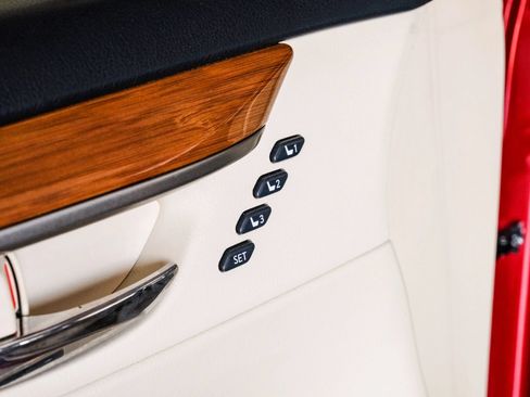 Used 2014 Lexus ES 300h w/ Luxury Package w/Bamboo Trim FWD image 47