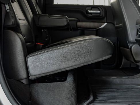 Used 2022 GMC Sierra 2500 Denali w/ Denali Ultimate Package image 32