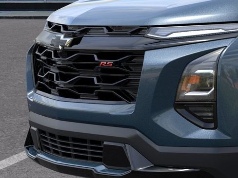 New 2026 Chevrolet Equinox RS w/ Convenience Package III FWD image 13