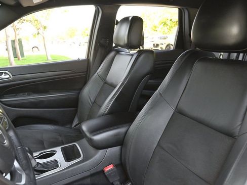 Used 2021 Jeep Grand Cherokee Laredo X image 13