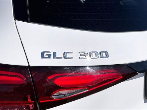 Used 2024 Mercedes-Benz GLC 300 image 10