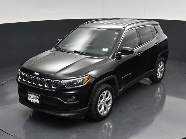 Certified 2024 Jeep Compass Latitude AWD/4WD image 48