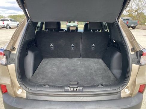 Used 2020 Ford Escape Titanium image 33