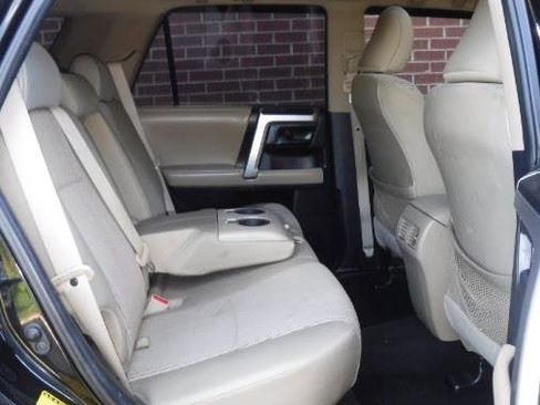 Used 2013 Toyota 4Runner SR5 w/ Convenience Pkg image 12