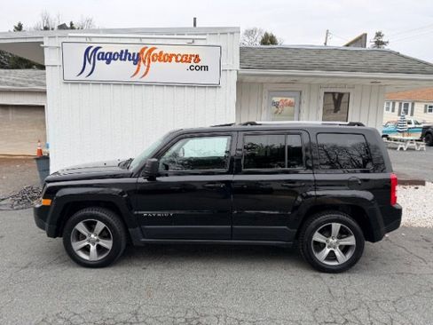Used 2017 Jeep Patriot High Altitude image 6